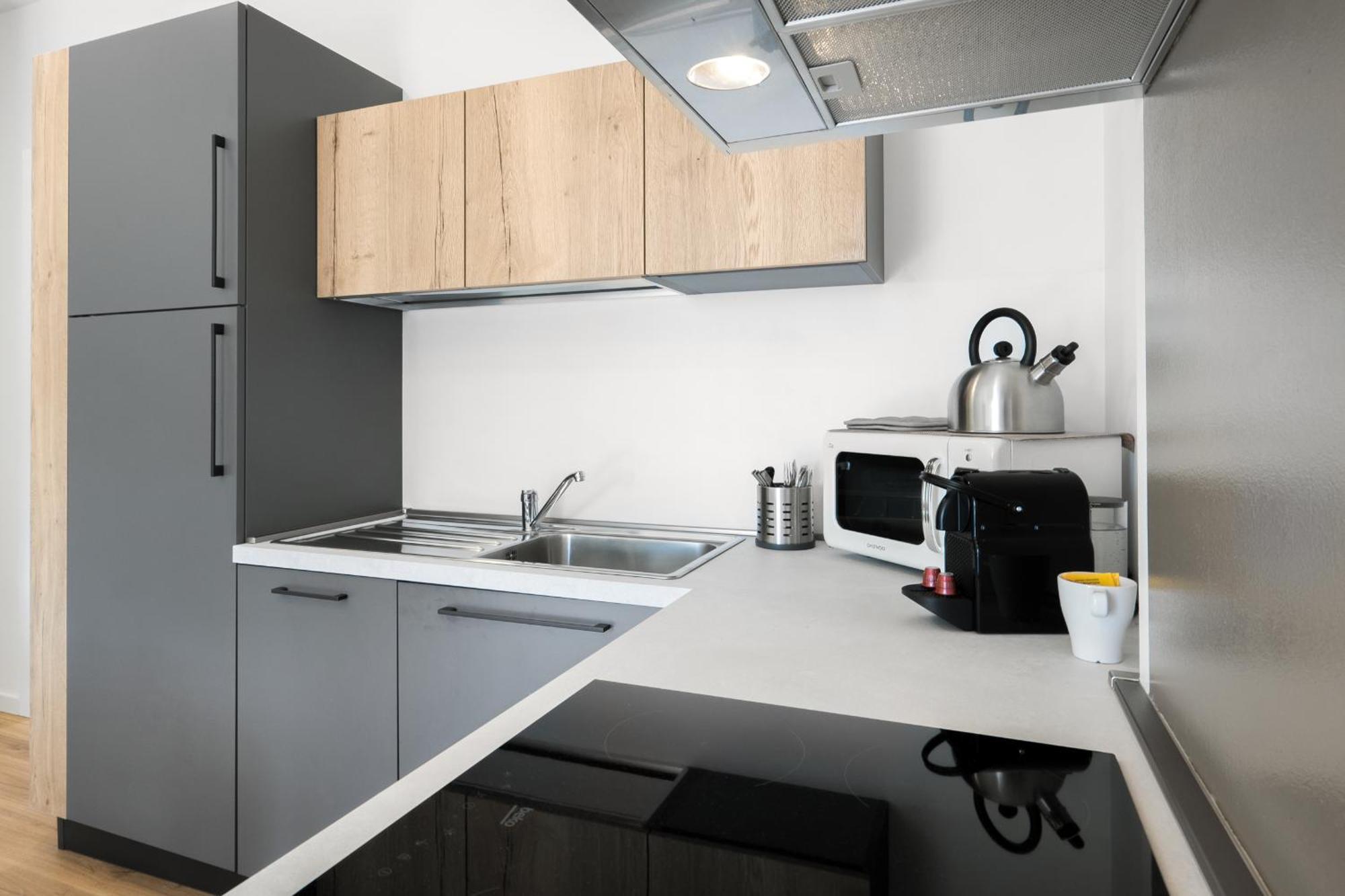 Apartment Flats4rent Mameli 140 *