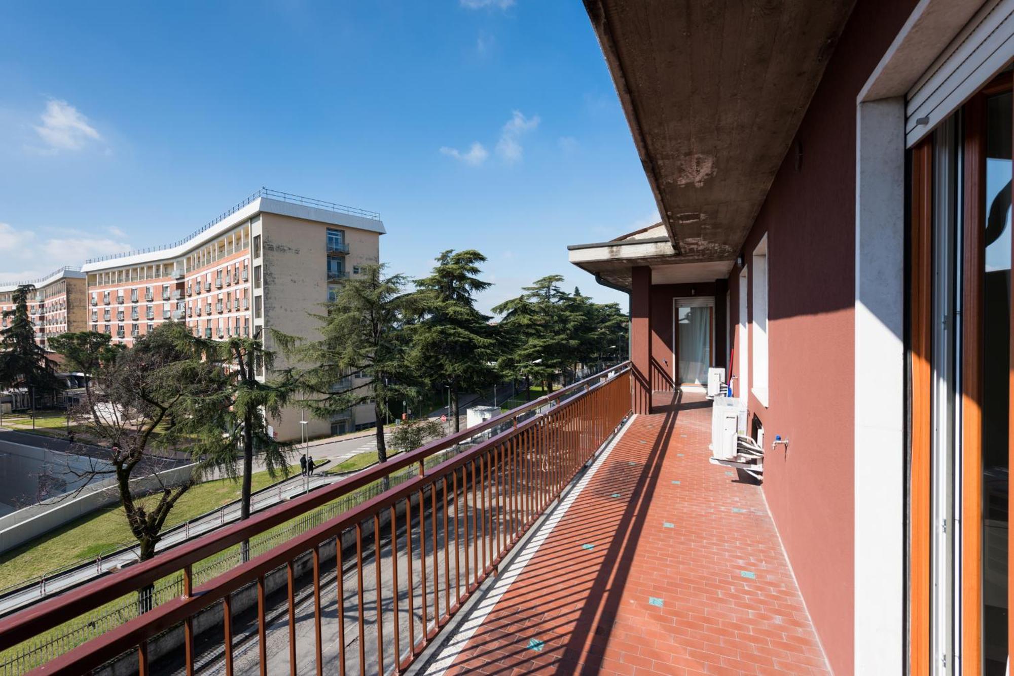 Flats4rent Mameli 140 Apartment